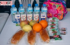 ÖĞRENCİLERE İKİNCİ DÖNEMİN İLK BESLENME ÇANTALARI ULAŞTIRILDI
