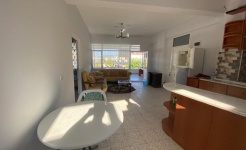 Sahibinden kiralık Teraselı Eşyalı Ev 1 ci kat  eker83@hotmail.de