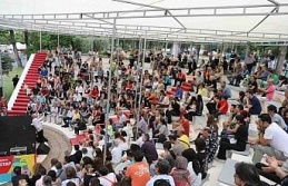 Efeler’in edebiyat bayramı üçüncü gününde