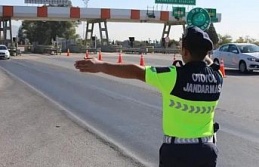 Aydın-İzmir Otoyolu’nda jandarmadan trafik denetimi