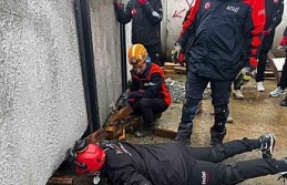 Aydın’da enkazda arama kurtarma eğitimleri sürüyor