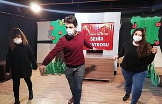 Efeler Belediyesi Şehir Tiyatrosu, yeni dönem çalışmalarına...