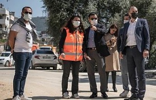 Enver Reis Caddesi’nde alt ve üst yap çalışmalarında...