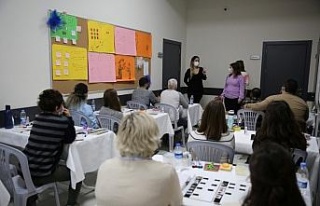 Otizm Destek Merkezi’nde öğretmen eğitimleri...