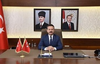 Vali Aksoy, Yaşlılar Haftası’nı kutladı