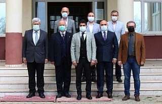 ADÜ Rektörü Aldemir, yeni atanan müdürlere başarılar...