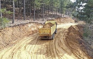 Aydın Büyükşehir Belediyesi yol yapım çalışmalarına...