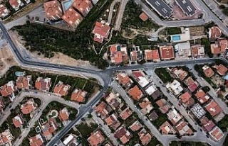 Enver Reis Caddesi’nde yenileme çalışmaları...