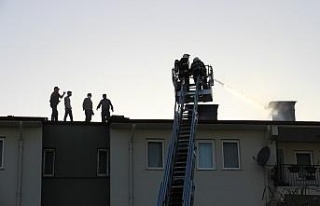 Aydın’da çatı yangını panikletti