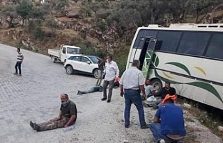 Aydın’da işçi servisi kaza yaptı: 14 yaralı