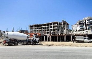 Kuşadası’nda kurallara uymayan inşaatlara geçit...