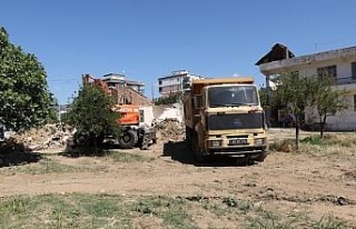Nazilli’de yeni yol açma çalışmaları sürüyor
