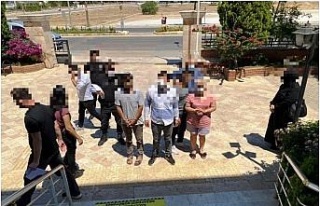 Cep telefonu hırsızları yakalandı