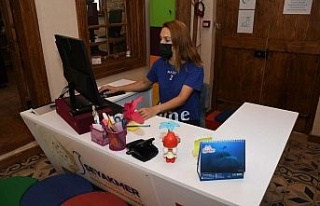 Dijital kütüphane ile 25 bin kitaba ücretsiz ulaşıyorlar