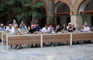 Kuşadası Belediye Meclisi’nden “Altın Güvercin”...