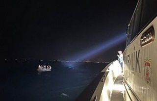 Aydın’da 14 düzensiz göçmen kurtarıldı