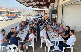 Başkan Özcan oto galericiler ile buluştu