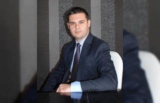 Kuşadası İlçe Başkanı Alp: 30 Ağustos 7 düvelin...