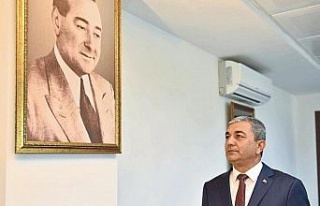 Başkan Kaplan Menderes ve arkadaşlarını unutmadı
