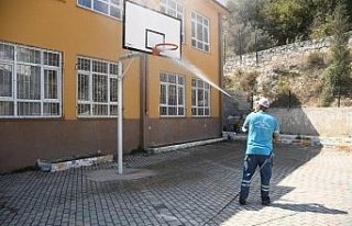 Kuşadası’ndaki okullar her hafta dezenfekte ediliyor
