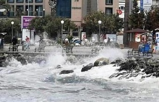 Kuzey Ege’de fırtına uyarısı