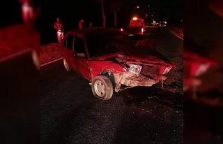 Takla atan otomobilden yaralı kurtuldu