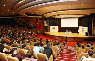 ADÜ Rektörü Spor Bilimleri öğrencileri ile bir...