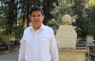 Başkan Özcan, Hacı Süleyman Efendi’yi mezarı...
