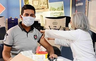 Didim Belediyesi’nde Covid-19 aşısı standı kuruldu