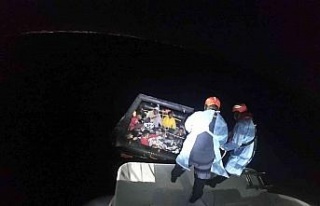 Kuşadası açıklarında 25 düzensiz göçmen kurtarıldı