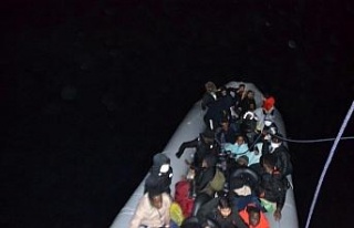 Kuşadası açıklarında 28 düzensiz göçmen kurtarıldı