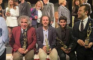 Kuşadası Belediyesi’nin Engelsiz Tiyatro Projesine...