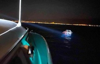 Kuşadası’nda 87 Düzensiz göçmen kurtarıldı