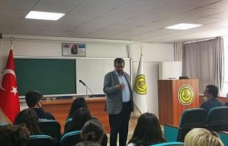 Tarihçi yazar Hayati İnanç mezun olduğu Aydın...