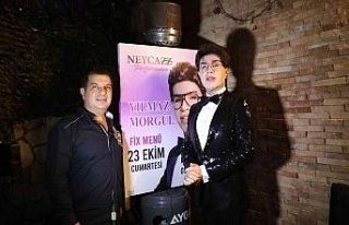 Yılmaz Morgül Kuşadası’nda sahne aldı