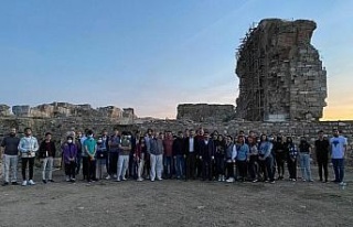 ADÜ Rektörü Aldemir, antik kent gezisine katıldı