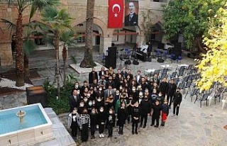 ADÜ Rektörü Aldemir, Devlet Konservatuarı öğrencileri...