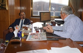 BAŞKAN YENİPAZARLI"NAZİLLİ CAVİT YENİPAZARLI...