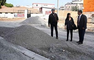 Davutlar’da yol yapım çalışmaları sürüyor