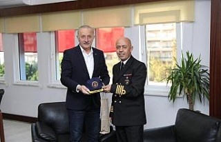 Didim Belediye Başkanı Atabay, Garnizon Komutanı...