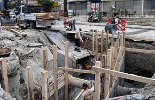 Kuşadası Belediyesi, alt ve üst yapı çalışmalarını...