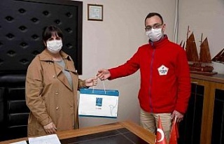 Kuşadası Belediyesi öğretmenleri unutmadı