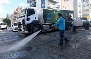 Kuşadası İkiçeşmelik Mahallesi’nde temizlik...