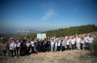 Kuşadası’nda "Çağdaş Yaşam" ormanı...