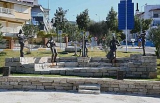 Kuşadası’nda müzisyen parkının yapımı tamamlandı