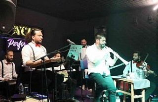 Kuşadası’nda zurna severler unutulmaz bir gece...