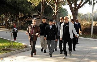 Rektör Aldemir, Veteriner Fakültesi’nde incelemelerde...