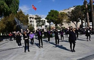 Söke Kadın Meclisi dans ederek kadına şiddeti...