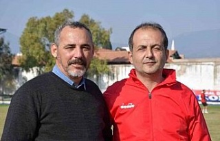 Sökespor’un yeni teknik direktörü Hakan Şimşek,...