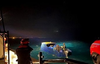 Aydın’da 60 düzensiz göçmen kurtarıldı